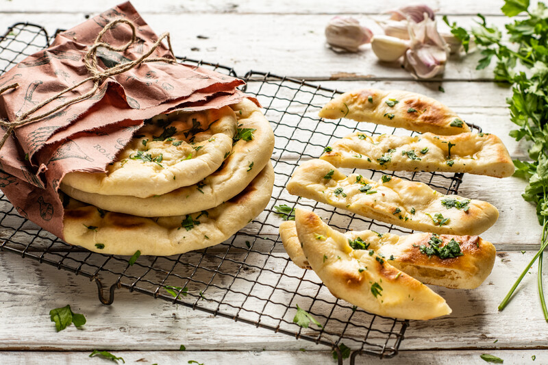 Az otthoni pita-, kenyér- és lepénysütés alaplépései pizzakemencében