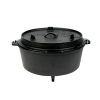 Valhal Dutch Oven 12 liter – főzz nagyban a szabadban! Ha szereted a szabadtéri főzést, és gyakran készítesz ételt nagyobb társaságnak, a Valhal 12 literes öntöttvas Dutch Oven kiváló társ lehet a kerti sütés-főzés során. Nagy űrtartalom a közös étkezésekhez A 12 literes kapacitás lehetőséget kínál arra, hogy egyszerre nagyobb mennyiségű ételt készíts. Legyen szó családi összejövetelről, kerti partiról vagy baráti BBQ-ról, egy nagy méretű Dutch Oven sokoldalú főzőedényként használható. Készíthetsz benne ragukat, tartalmas leveseket, pörkölteket, lassan fővő egytálételeket és más, hosszabb hőkezelést igénylő fogásokat. Öntöttvas a hosszan tartó főzéshez Az öntöttvas jól megtartja a hőt, ami különösen hasznos lehet lassú főzésnél és párolásnál. A megfelelő hőkezeléssel az alapanyagok ízei fokozatosan összeérhetnek, miközben a fedő segíti a főzéshez szükséges zárt környezet kialakítását. Lábakkal a szabadtéri használathoz A Dutch Oven alján található lábak segítik az edény parázs fölötti elhelyezését. A fedő kialakítása lehetővé teszi a megfelelő körülmények közötti használatot a fedő tetejére helyezett parázs segítségével is. A nagy tömegű, forró öntöttvas edény mozgatásakor mindig használj megfelelő hővédelmet, és stabil, hőálló felületen dolgozz. Főbb jellemzők Anyag: öntöttvas Űrtartalom: 12 liter Lábakkal ellátott kivitel Szabadtéri főzéshez és lassú sütéshez Nagyobb társaságok kiszolgálásához Valhal lábas öntöttvas Dutch Oven, 12 liter Valhal Dutch Oven 12 liter – főzz nagyban a szabadban! Ha szereted a szabadtéri főzést, és gyakran készítesz ételt nagyobb társaságnak, a Valhal 12 literes öntöttvas Dutch Oven kiváló társ lehet a kerti sütés-főzés során. Nagy űrtartalom a közös étkezésekhez A 12 literes kapacitás lehetőséget kínál arra, hogy egyszerre nagyobb mennyiségű ételt készíts. Legyen szó családi összejövetelről, kerti partiról vagy baráti BBQ-ról, egy nagy méretű Dutch Oven sokoldalú főzőedényként használható. Készíthetsz benne ragukat, tartalmas leveseket, pörkölteket, lassan fővő egytálételeket és más, hosszabb hőkezelést igénylő fogásokat. Öntöttvas a hosszan tartó főzéshez Az öntöttvas jól megtartja a hőt, ami különösen hasznos lehet lassú főzésnél és párolásnál. A megfelelő hőkezeléssel az alapanyagok ízei fokozatosan összeérhetnek, miközben a fedő segíti a főzéshez szükséges zárt környezet kialakítását. Lábakkal a szabadtéri használathoz A Dutch Oven alján található lábak segítik az edény parázs fölötti elhelyezését. A fedő kialakítása lehetővé teszi a megfelelő körülmények közötti használatot a fedő tetejére helyezett parázs segítségével is. A nagy tömegű, forró öntöttvas edény mozgatásakor mindig használj megfelelő hővédelmet, és stabil, hőálló felületen dolgozz. Főbb jellemzők Anyag: öntöttvas Űrtartalom: 12 liter Lábakkal ellátott kivitel Szabadtéri főzéshez és lassú sütéshez Nagyobb társaságok kiszolgálásához Valhal lábas öntöttvas Dutch Oven, 12 liter